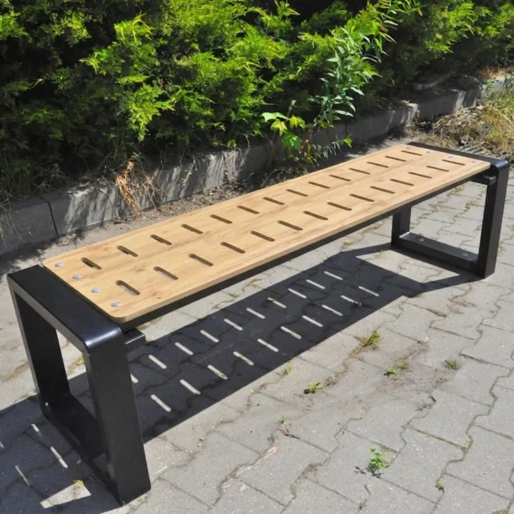 Wandaloodporna ławka osiedlowa Grande HPL (2).jpg